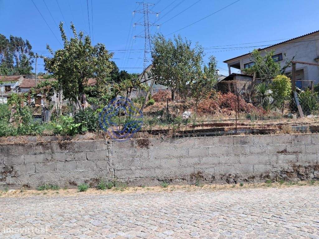 Terreno com viabilidade de construção, com duas frente de via publica. - Grande imagem: 4/10