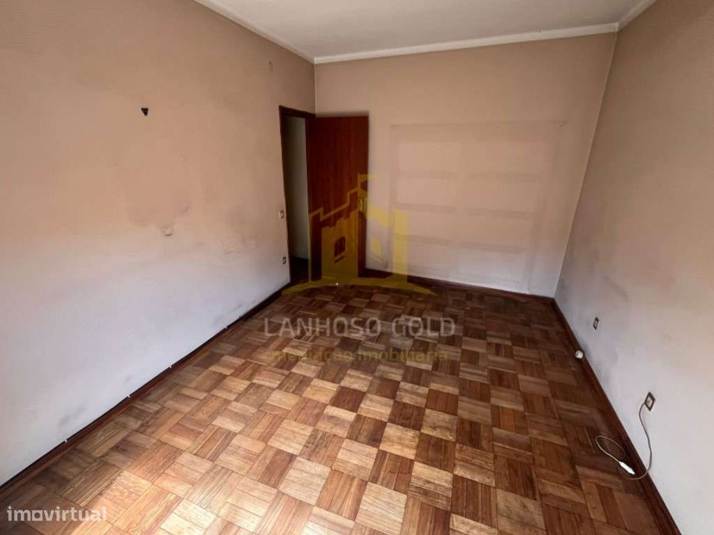 Apartamento T4 em São Vicente, Braga-16