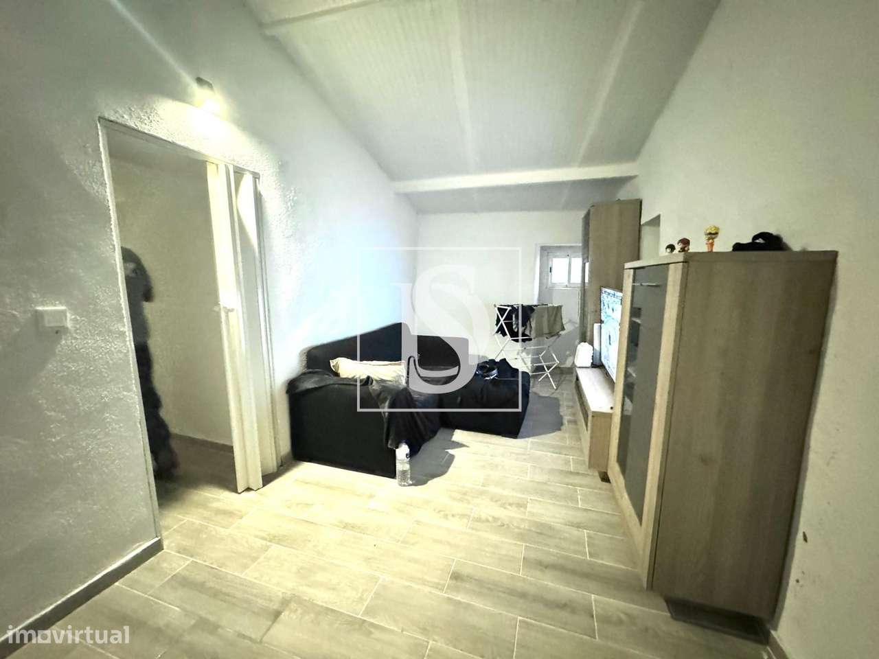 Armazem/Arrecadação, mas totalmente funcional como moradia, localizado - Grande imagem: 4/6