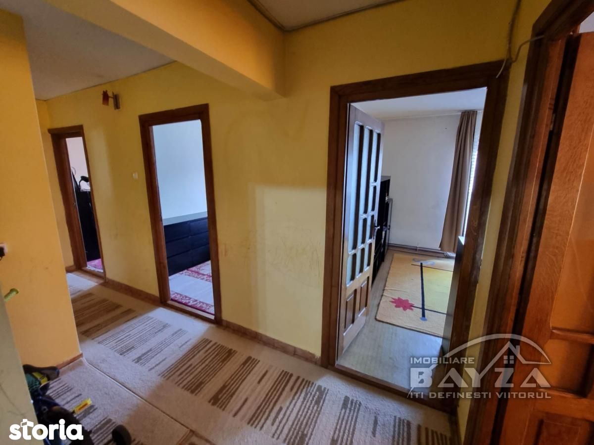 B-dul Republicii, apartament 4 camere decomandat, 74.900 Euro