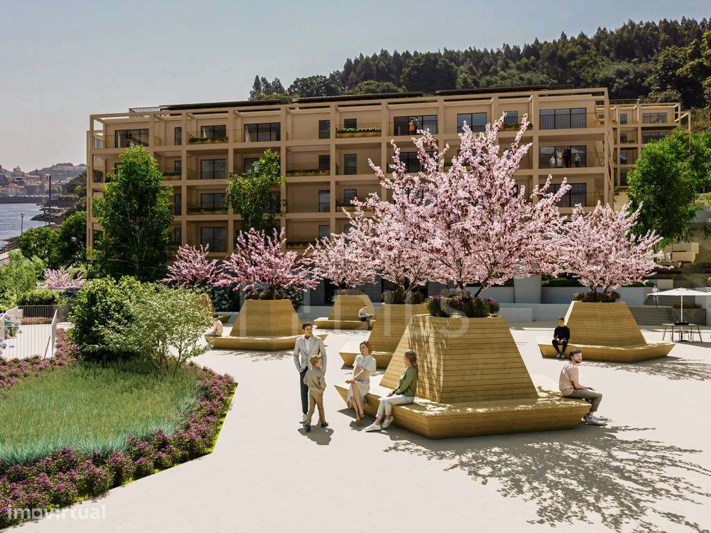 Apartamento T4 com área exterior, junto ao Rio Douro - Grande imagem: 4/92