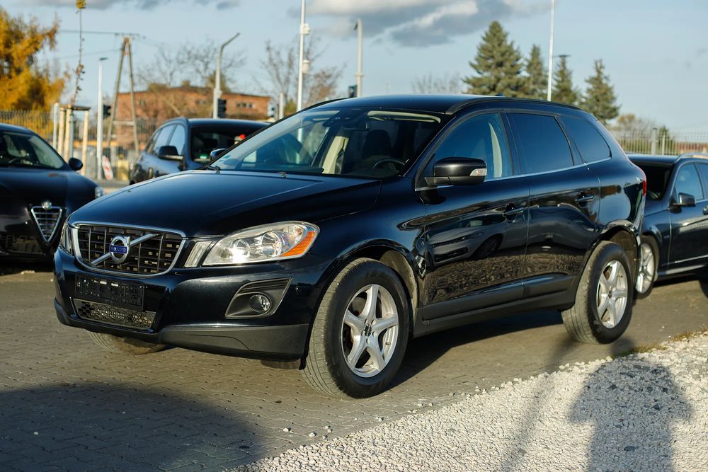 Volvo XC60 I (2008-2017) D3 AWD Momentum 2009
