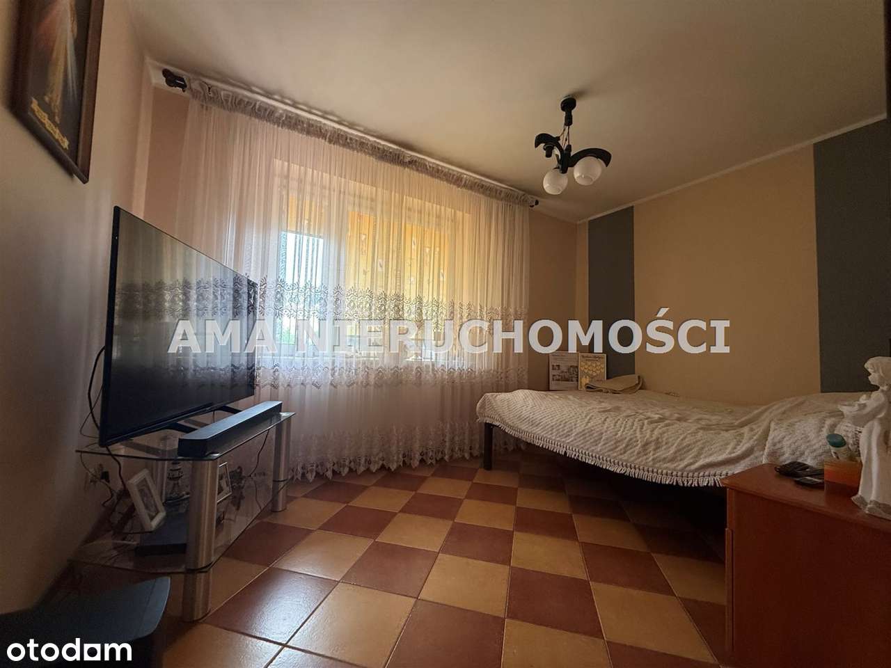 Komfortowy dom rodzinny w doskonałej lokalizacji-12
