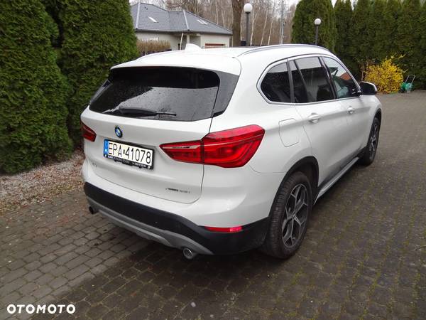 BMW X1 xDrive25i Advantage - 5