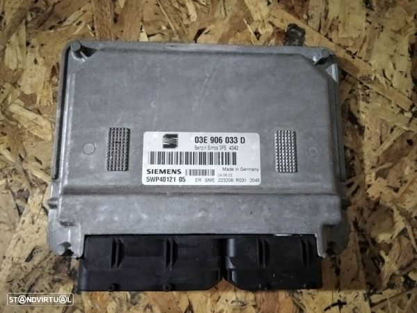 CENTRALINA DO MOTOR SEAT IBIZA 6L 1.2 12V AZQ 03E906033D 5WP40121 - 1