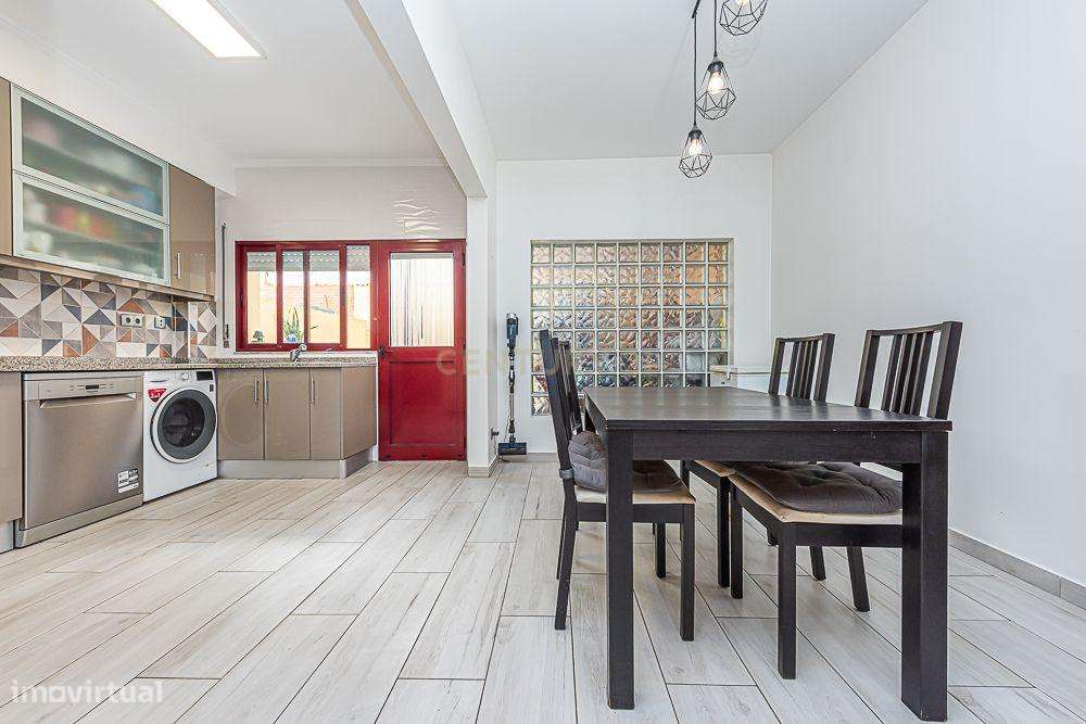 Moradia  Renovada em Setúbal com 3 Quartos - Grande imagem: 3/27