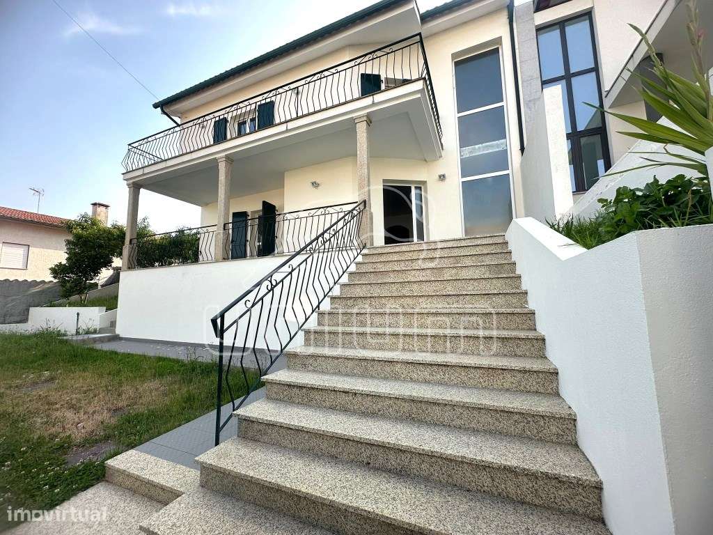 Moradia T5 - Vila Nova de Anha - Grande imagem: 5/22