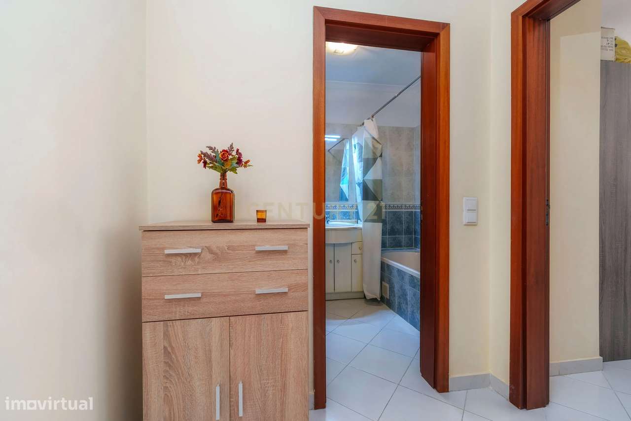 APARTAMENTO T2 | PRONTO A HABITAR | PERTO DO RIA SHOPPING | OLHÃO-11
