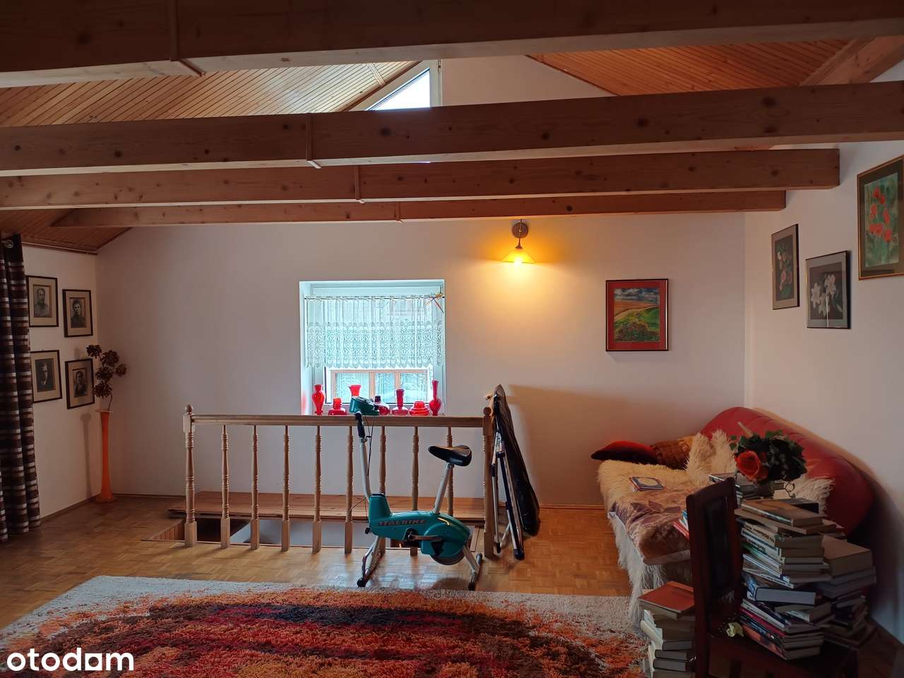 Gotowy do zamieszkania-dom 300 m2 z 2 niezależnymi mieszkaniami (2KW).-2