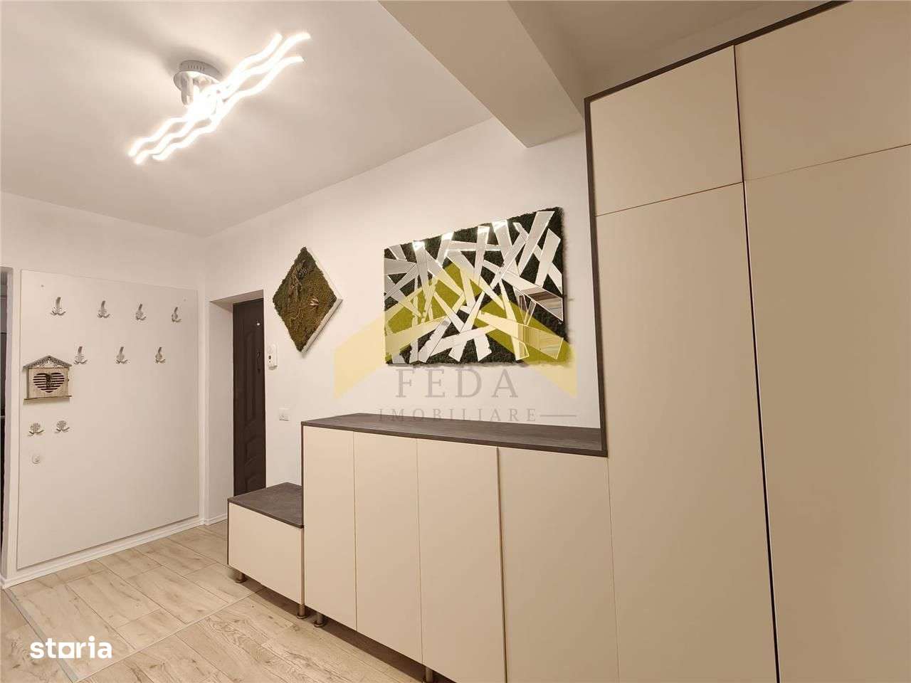 Apartament 3 camere de vanzare zona Bujac bloc NOU-8