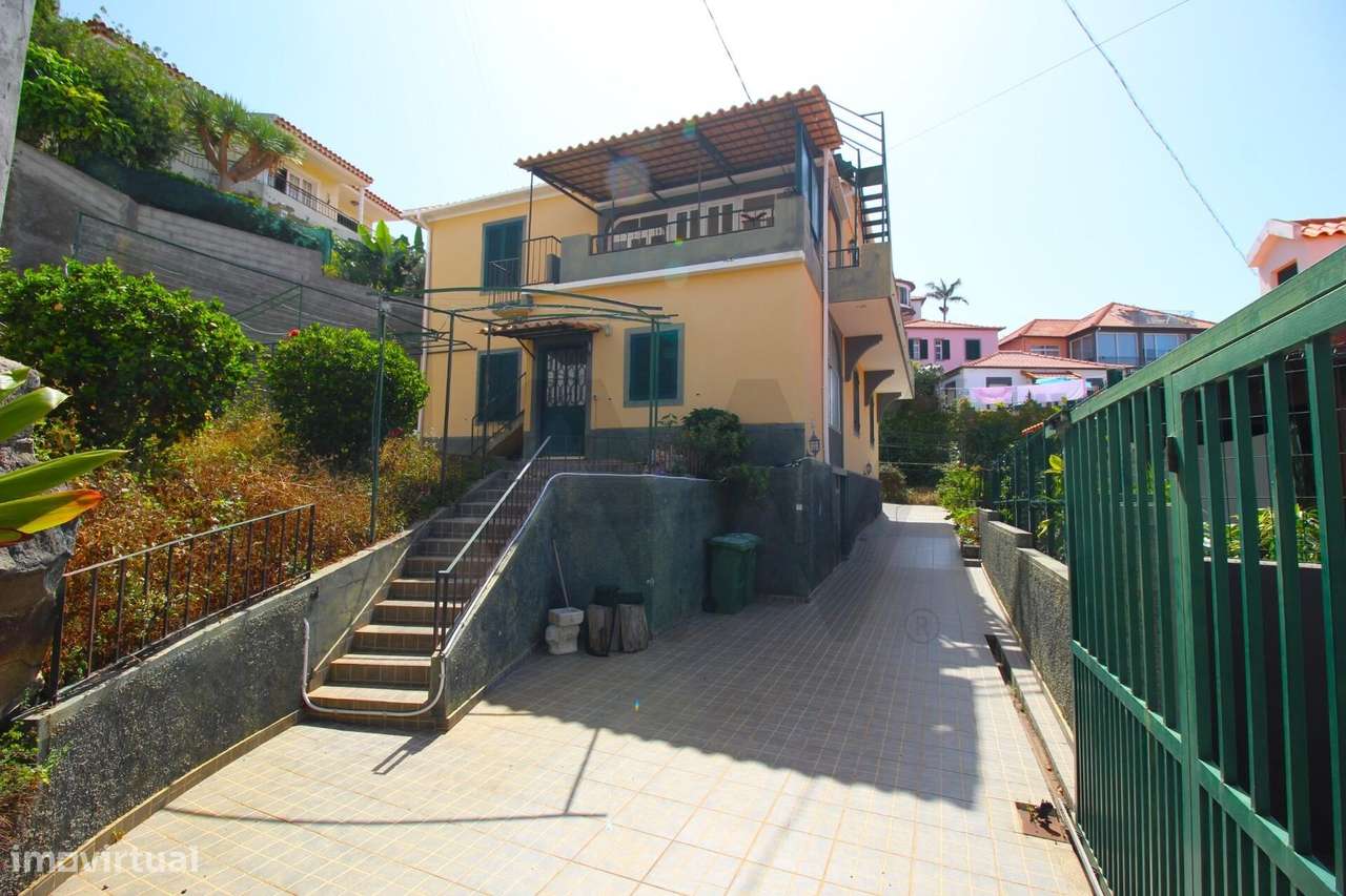 Casa T9, vista panorâmica, local tranquilo, bom estado conservação, a - Grande imagem: 2/60