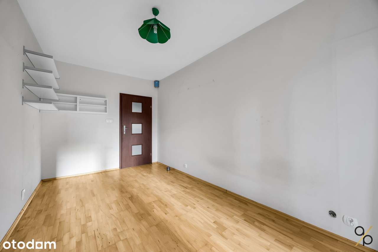 Przestronne 3 pokoje 74 m² z garażem i komórką – świetna lokalizacja!-9