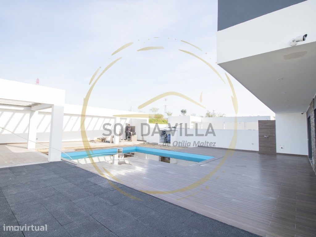 Moradia V4 Isolada Marisol com Piscina 630.000€