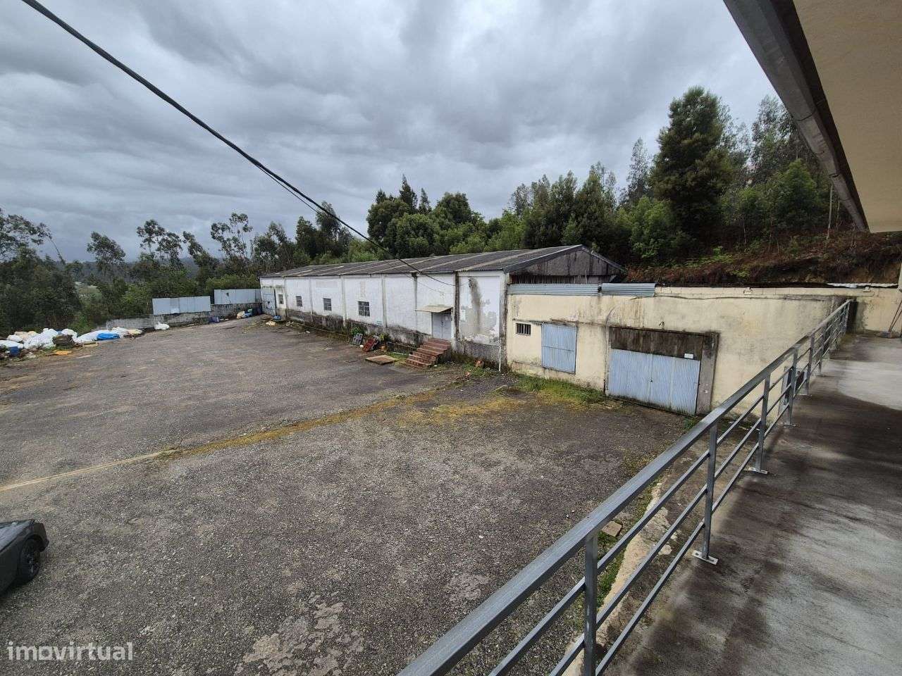 Moradia com Armazem em Santa Maria da Feira-8