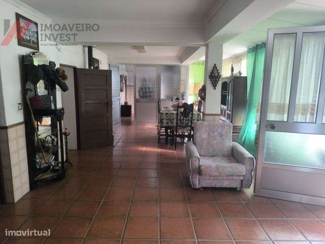 Quinta com Moradia Isolada e 4.450m² de Terreno Oiã Oliveira d Bairro-17
