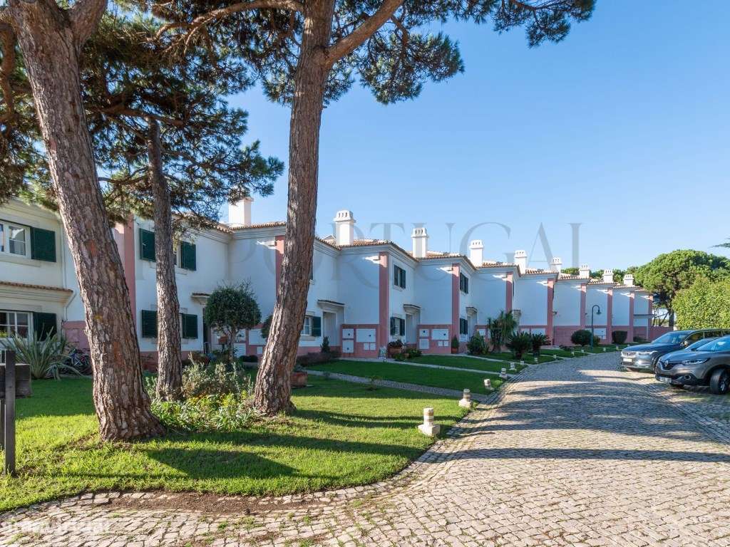 Elegante Moradia em Banda T2 em Resort de Luxo 4* na Prestigiada Vi...-8