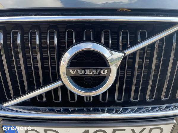 Volvo XC 60 B4 D AWD Momentum - 3
