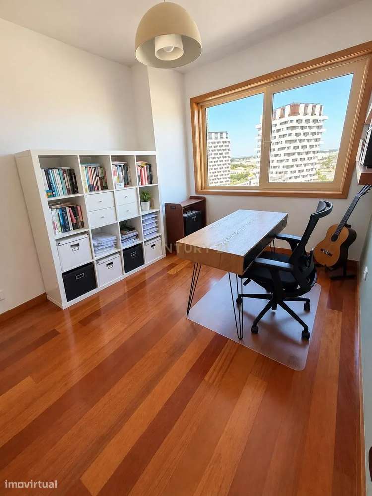 Entre Quintas | T3 de Luxo com vistas deslumbrantes de mar-23