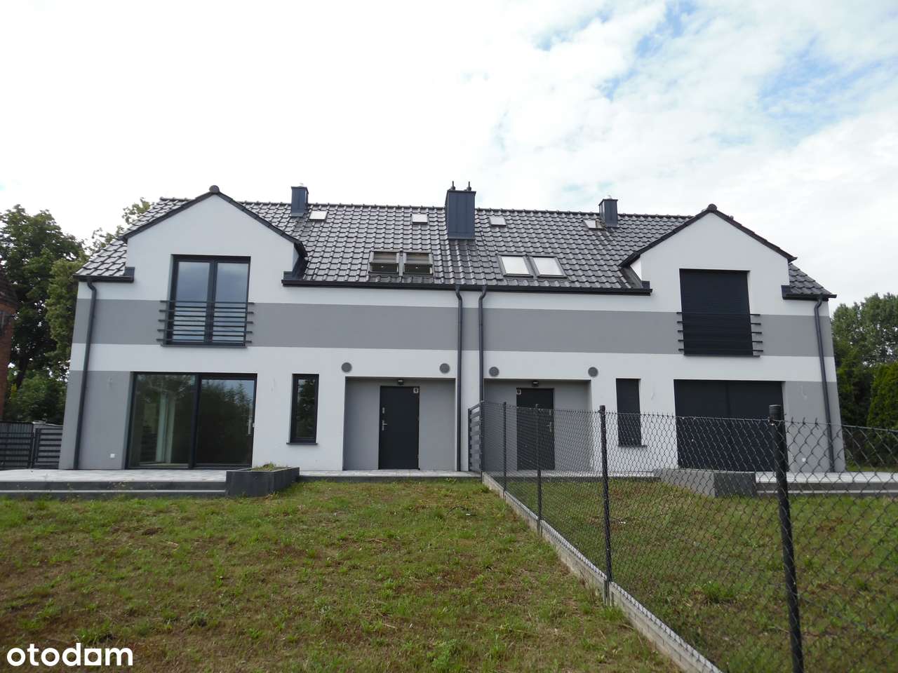 Bliźniak z garażem - Duża Działka 950 m kw-4