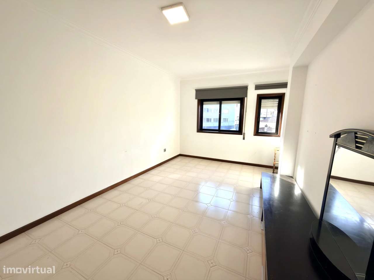 Arrendando de T2 com Garagem e Varanda em Mafamude – Vila Nova de Gaia - Grande imagem: 5/33