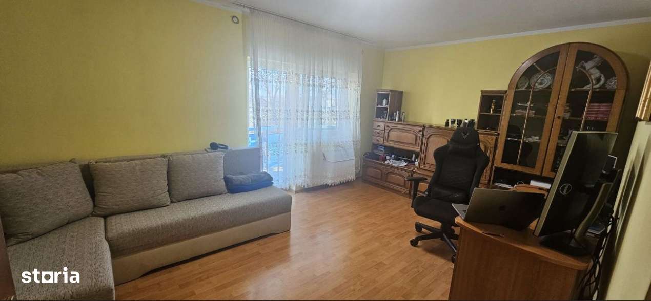 Apartament cu 3 camere, decomandat, etaj II din IV, str. Belsugului, M - Imagine principală: 5/8