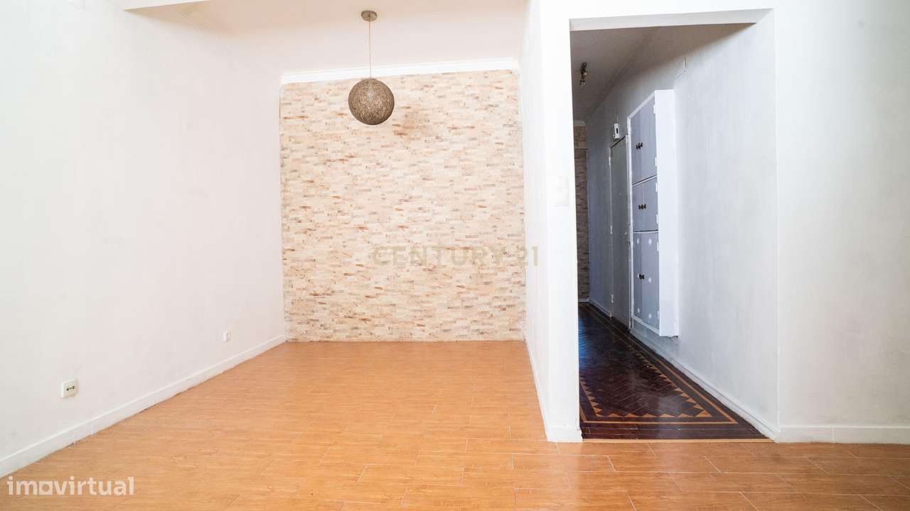 Arrendamento de Apartamento T2 com logradouro na Penha de França - Grande imagem: 4/25