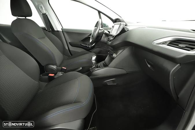 Peugeot 208 1.6 BlueHDi Style - 21