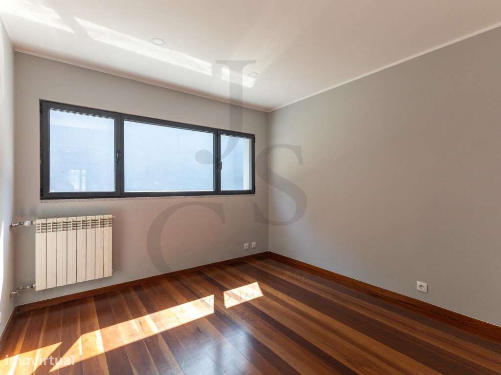 Moradia T4+T2 R/C Independente Gondomar - Possibilidade Permuta-34