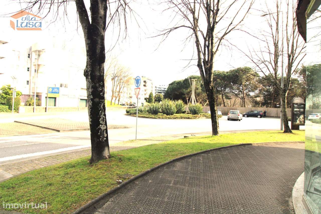 Escritório para Arrendamento  60m²  Próximo ao Gaia Shopping - Grande imagem: 4/12