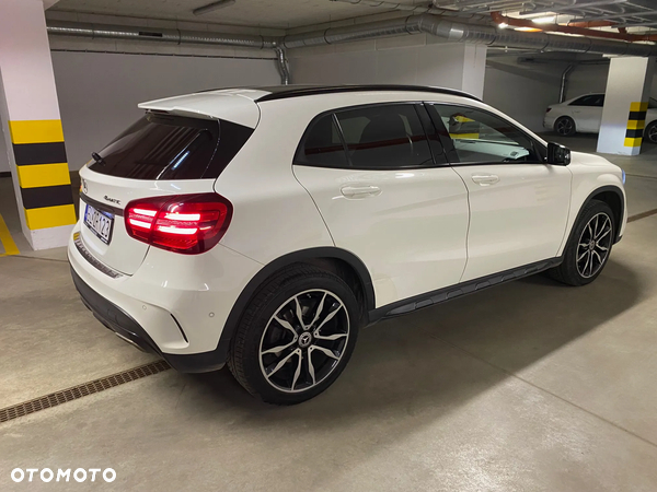 Mercedes-Benz GLA 220 4-Matic AMG Line - 7