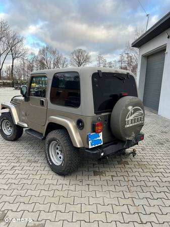 Jeep Wrangler 4.0 Sport - 5