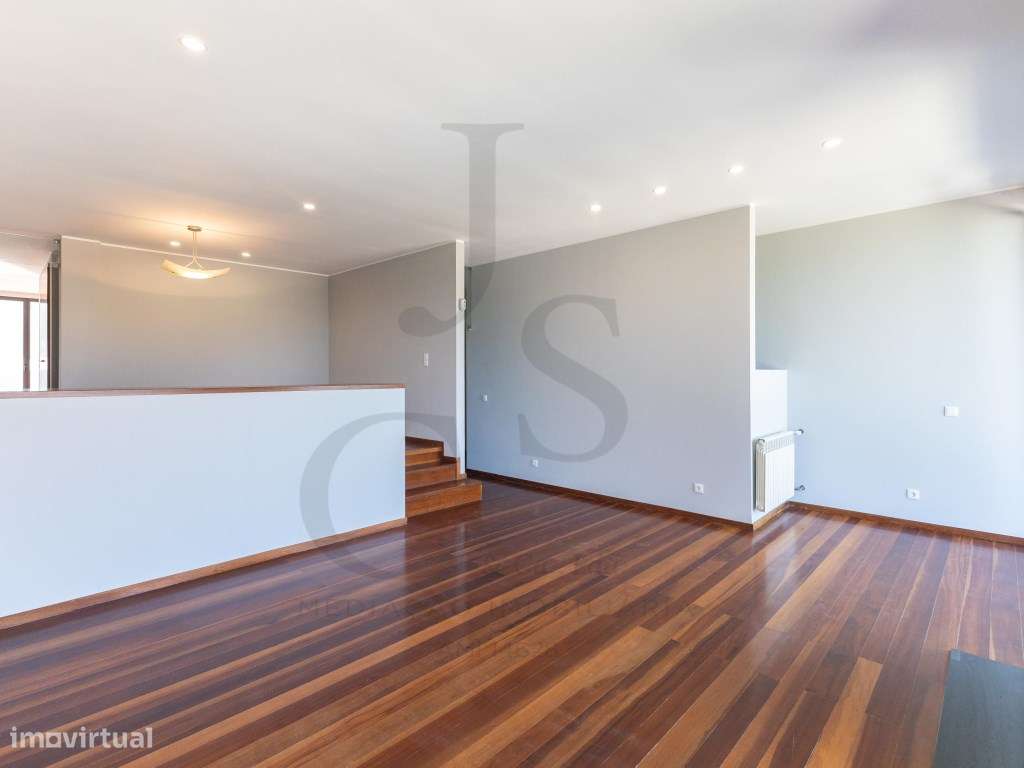 Moradia T4+T2 R/C Independente Gondomar - Possibilidade Permuta-26