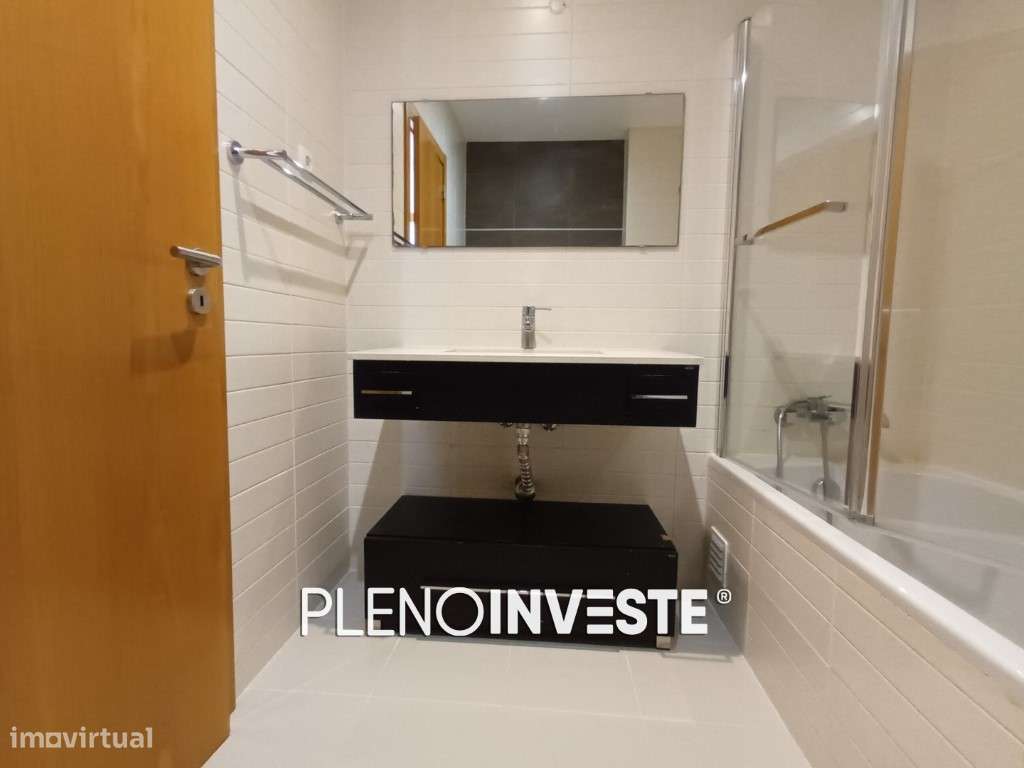 Venda de apartamento T2 Recente nos Redondos-4