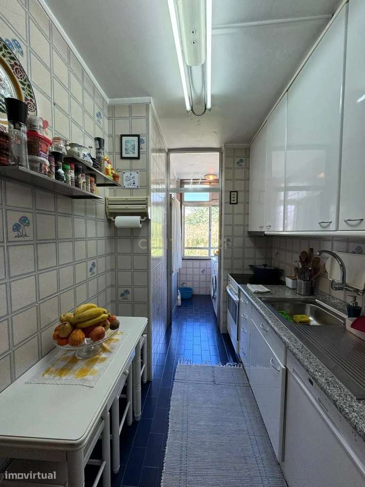 APARTAMENTO T4 DUPLEX NA PRAÇA PEDRA VERDE - ALDOAR-11