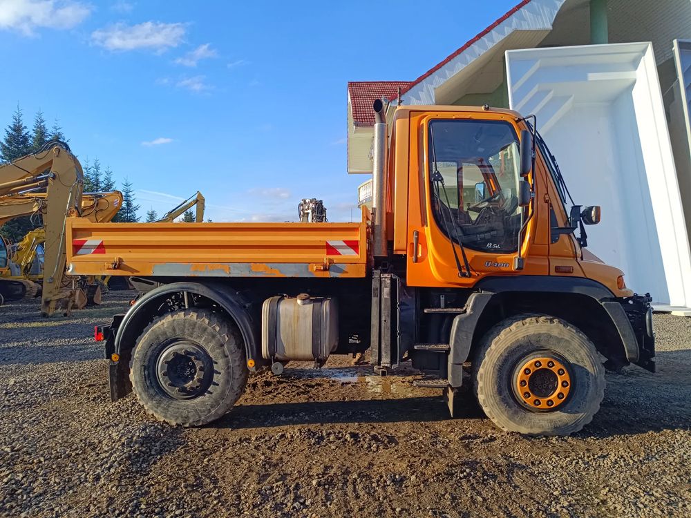 Mercedes-Benz Unimog 2005