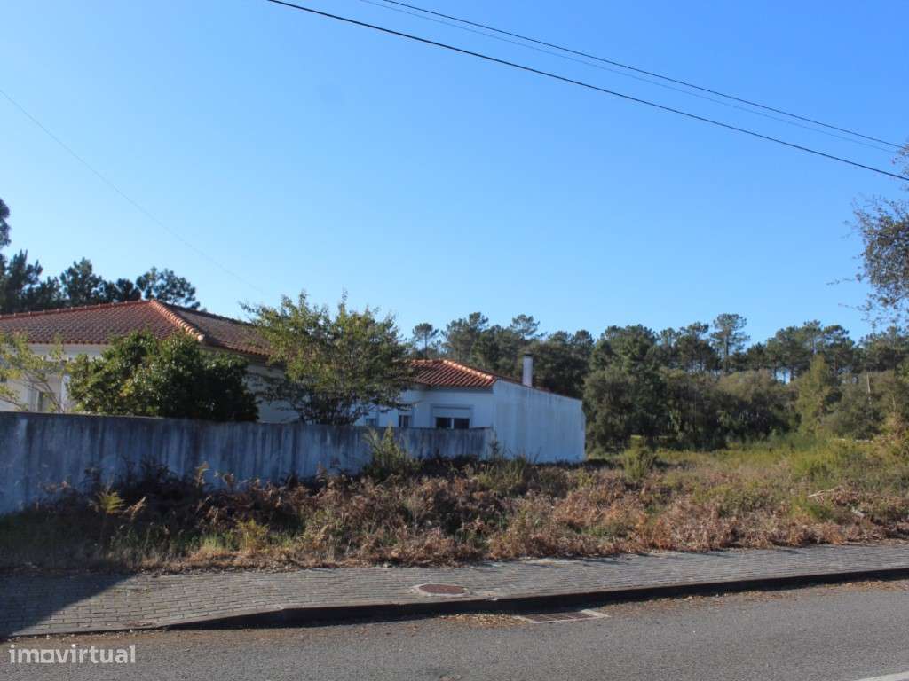 Dois Terrenos - Grande imagem: 2/3