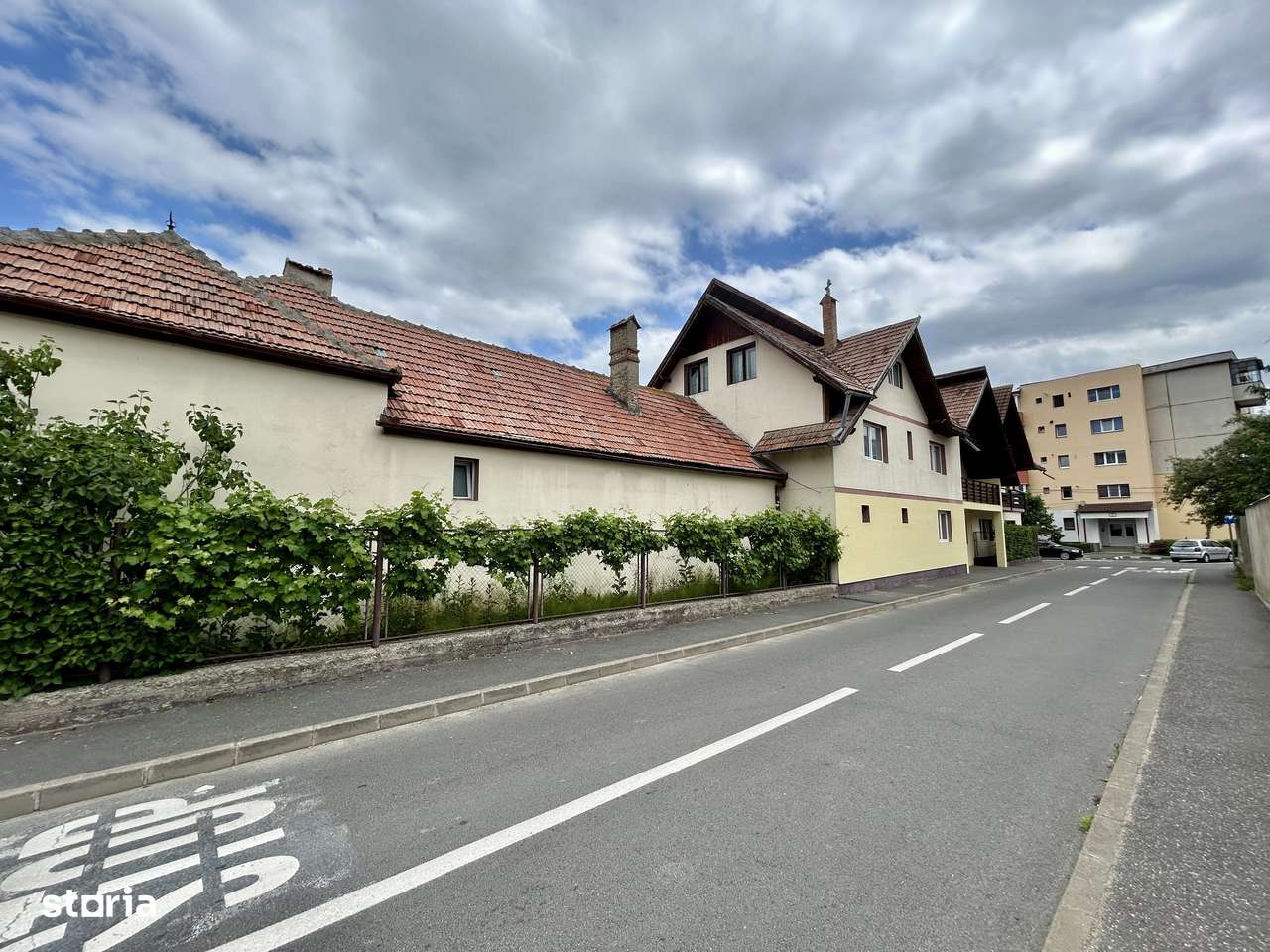 Inchiriere spatiu birouri Zarnesti | 21 de camere | Suprafata 450 mp - Imagine principală: 2/20