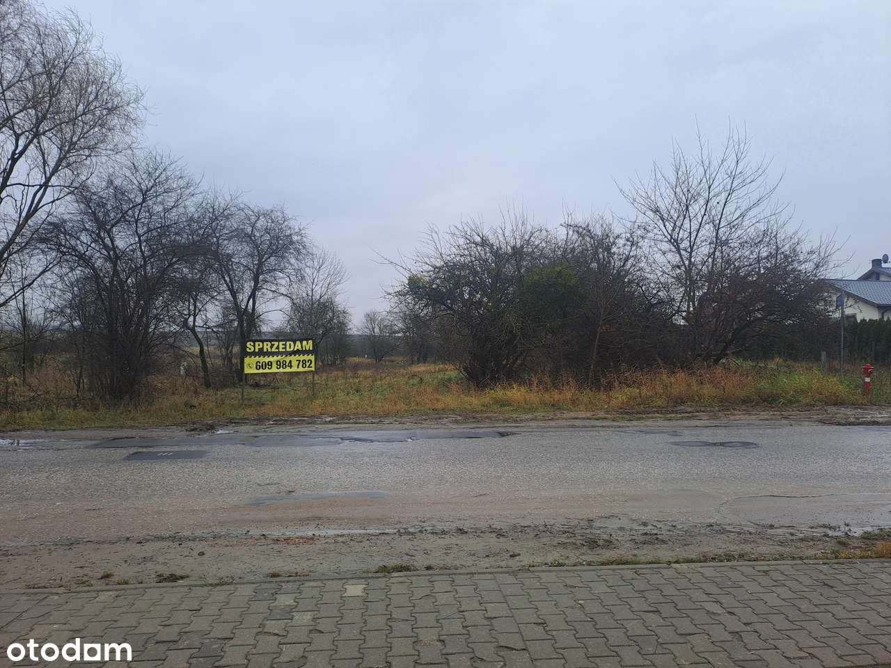 Działka w spokojnej lokalizacji z dobrym dojazdem  do miasta. - Pełny obrazek: 2/4