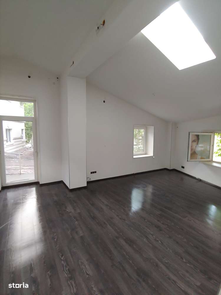 Spatiu comercial 300 mp Dacia - Imagine principală: 4/20