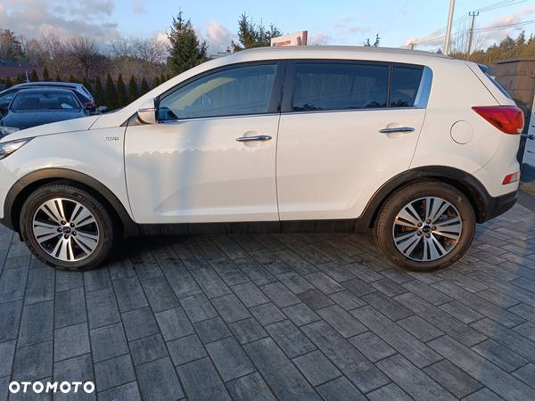 Kia Sportage 2.0 CRDI L AWD - 5