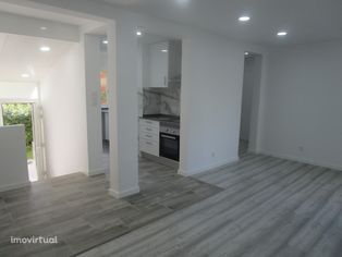 Apartamento T2 em Rio de Mouro