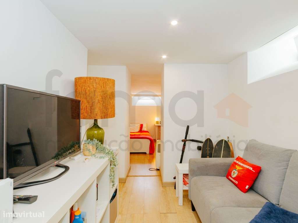 Moradia Bifamiliar T10 com Piscina e Elevada Rentabilidade - Parede...-57