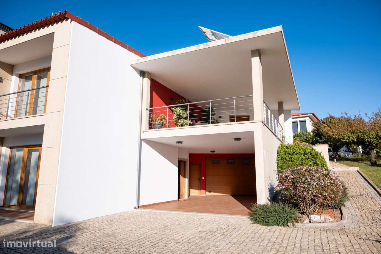 Moradia T4 com 2.244 m² de Terreno em Friestas – Privacidade a 10 Min - Grande imagem: 2/36