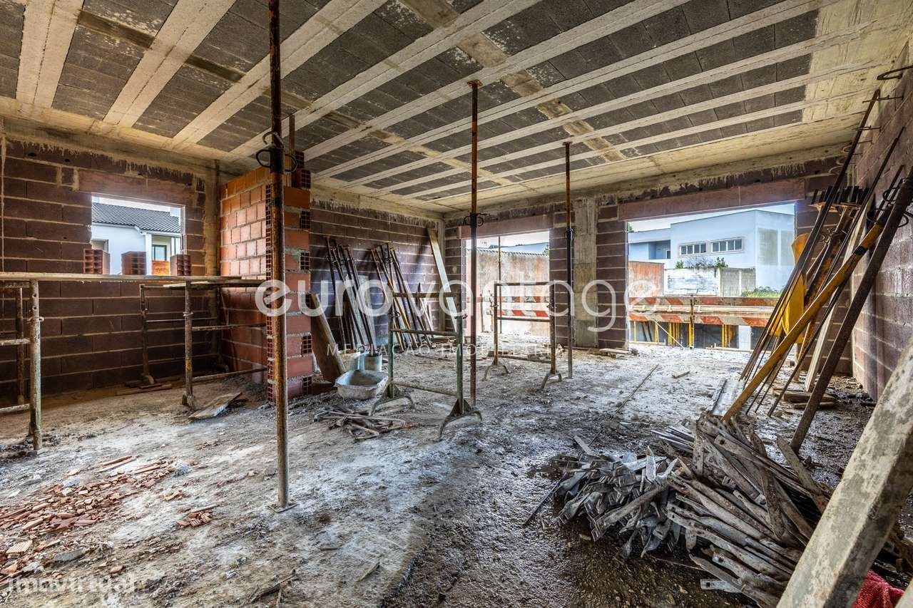 Moradia T3+1 às portas da cidade de Leiria-11