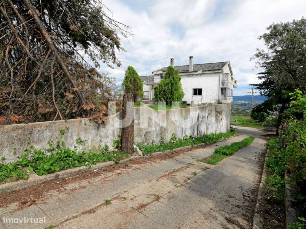 Moradia Isolada T8 para reabilitar, na Covilhã. - Grande imagem: 5/9