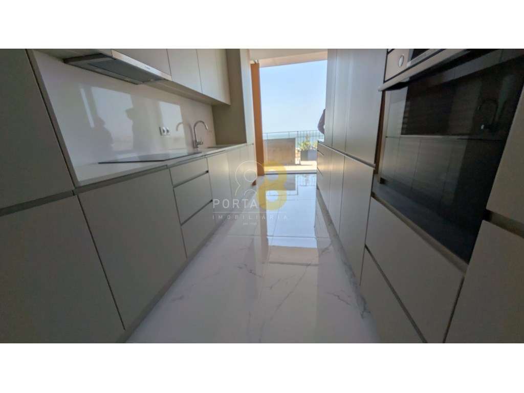 T3 c/varanda e vista mar em Vila Nova de Gaia-8