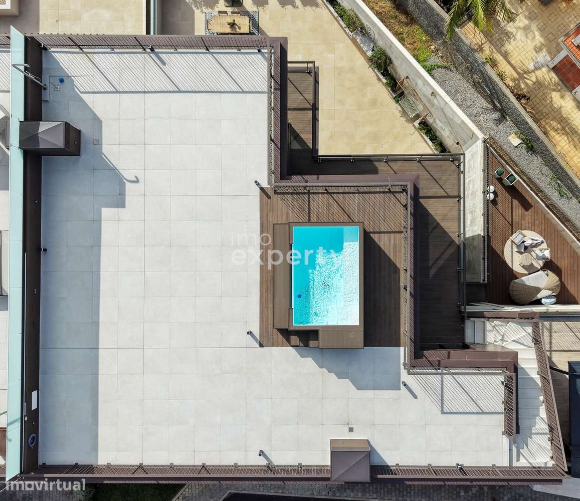 Apartamento T2 +1 com Terraço Privado, Jacuzzi e Vista Mar, Funchal - Grande imagem: 4/46