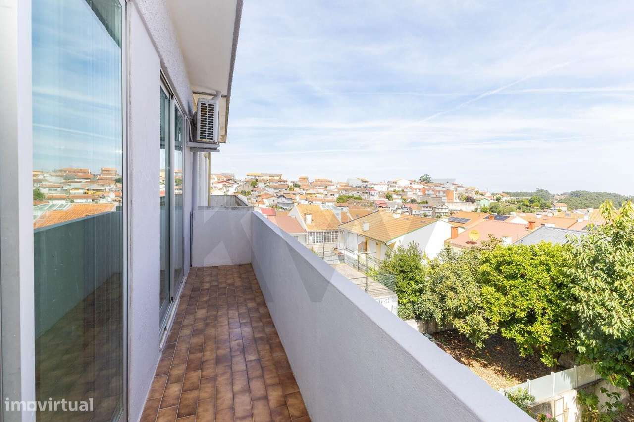 Moradia T3 Geminada de 3 Pisos com Jardim, Garagem em  Guifões, Matosi-20