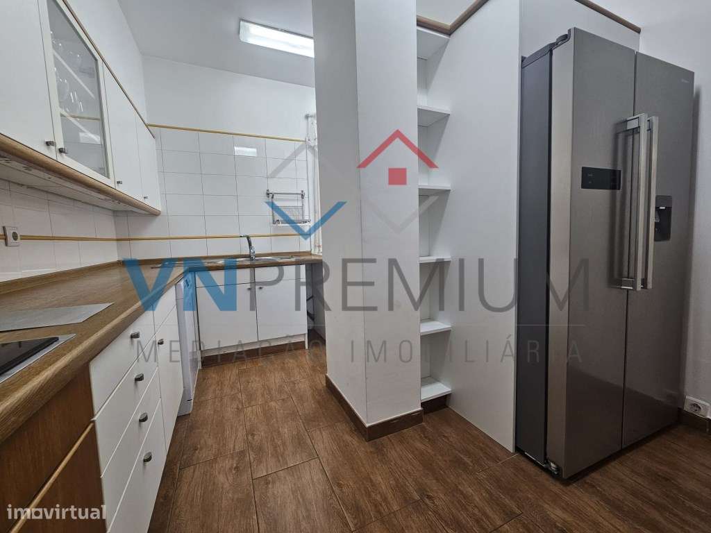 Excelente apartamento T4 em frente ao Casino do Estoril-11