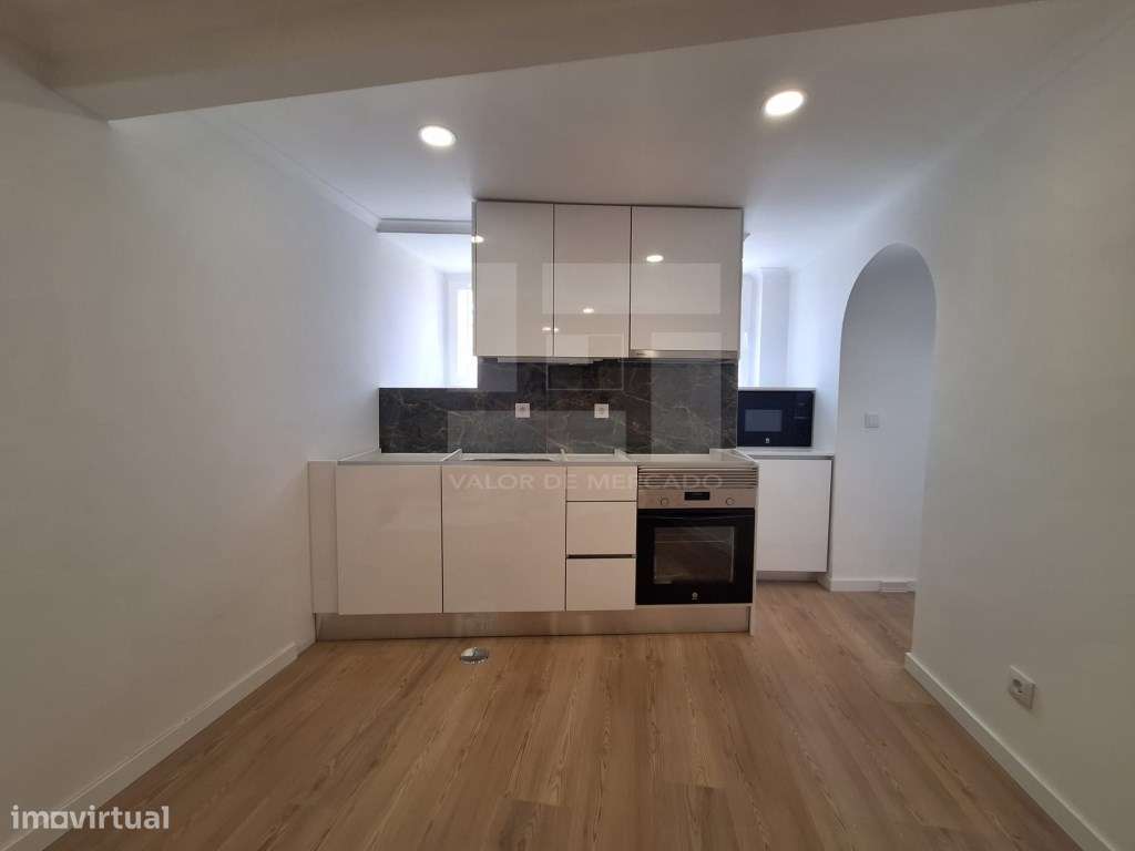 APARTAMENTO T2 - TRAVESSA DAS MÓNICAS, LISBOA-5